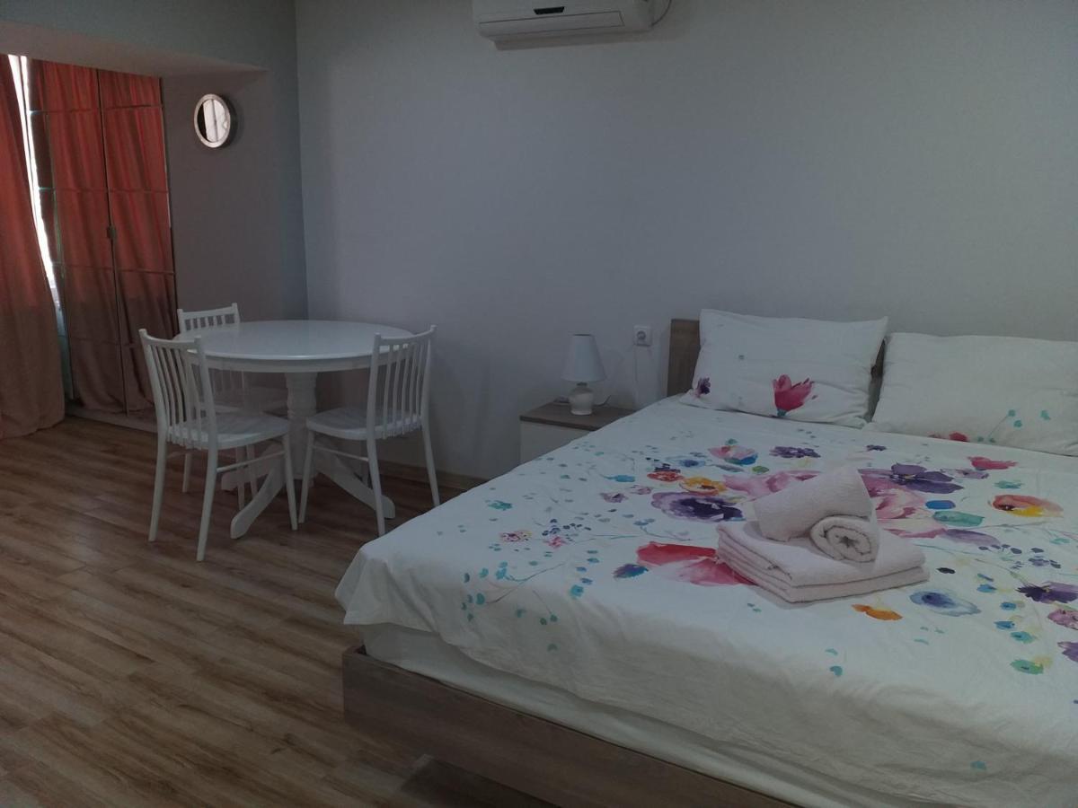 Boutique Apartment 17 Tbiliszi Kültér fotó