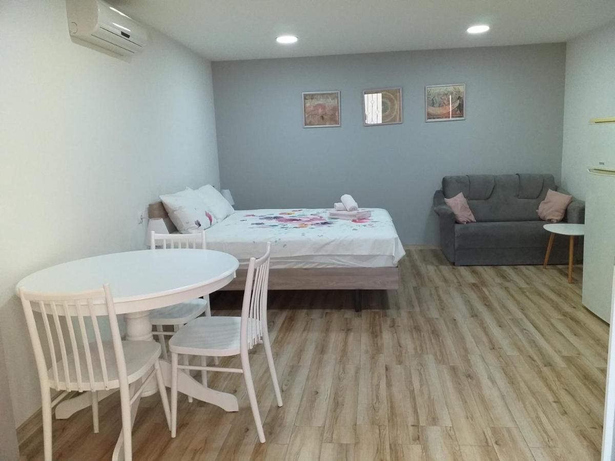 Boutique Apartment 17 Tbiliszi Kültér fotó